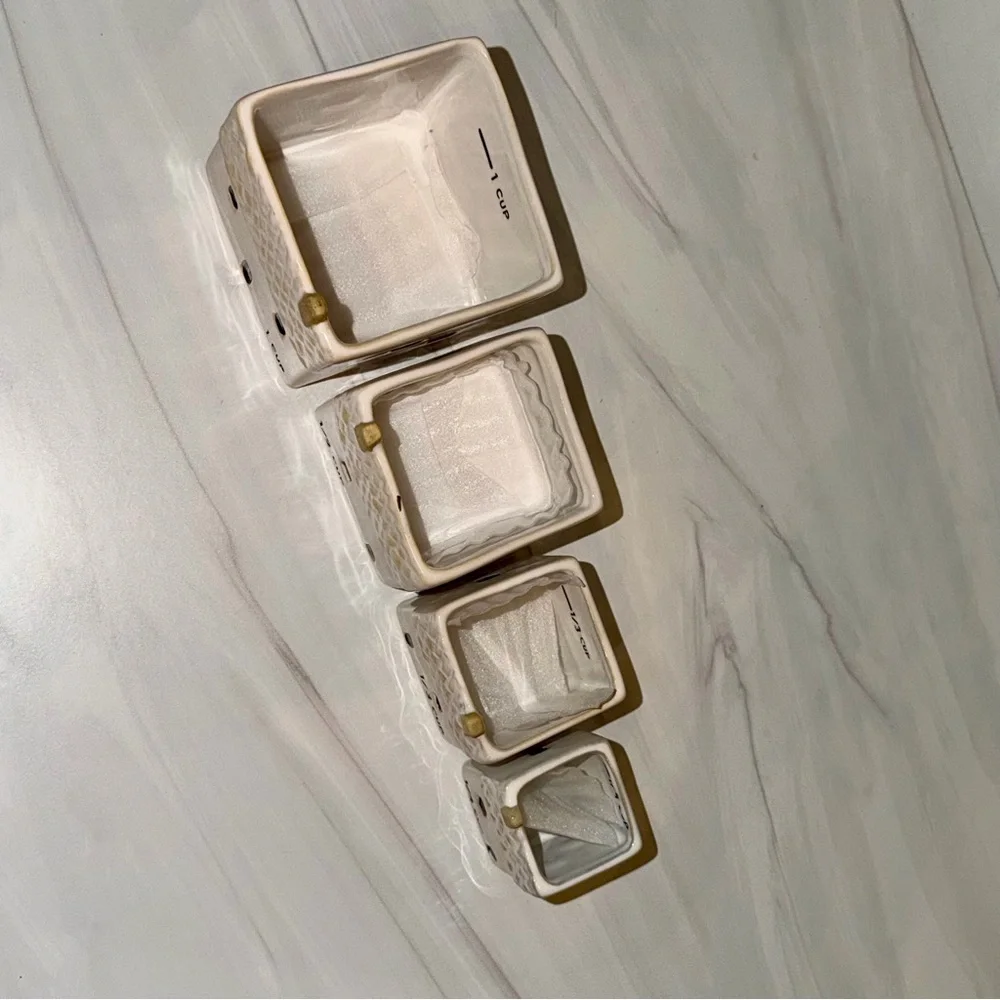 Mud Pie White House Measuring Cups Set - NWOT